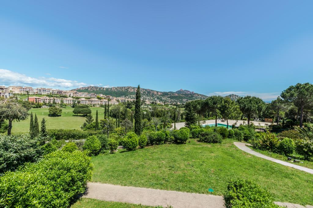 Residence Le Hameau Cap Esterel - Maeva Home Сен-Рафаель Екстер'єр фото