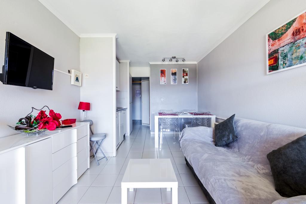 Residence Le Hameau Cap Esterel - Maeva Home Сен-Рафаель Екстер'єр фото
